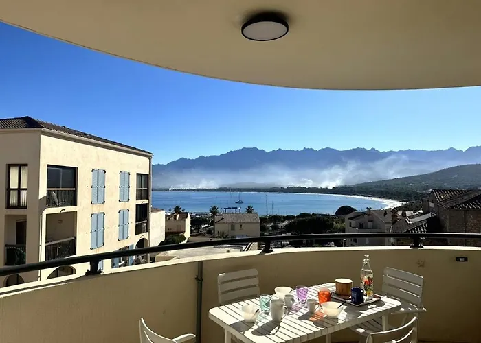 Terrasse Vue Et Montagne – Centre Et Calvi (Corsica)